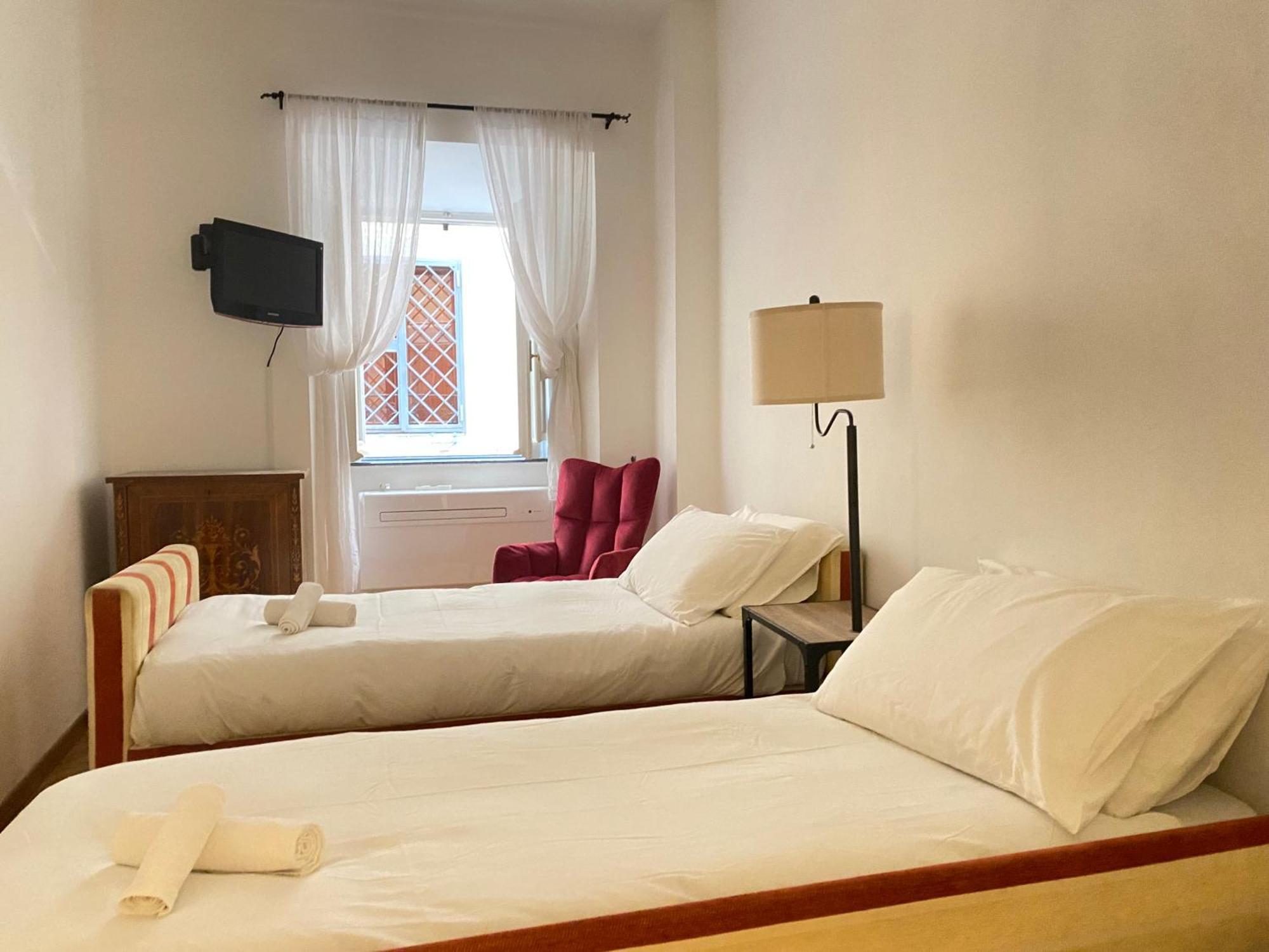 Apartament Zaira'S House - Largo Argentina Campo De' Fiori Rzym Zewnętrze zdjęcie