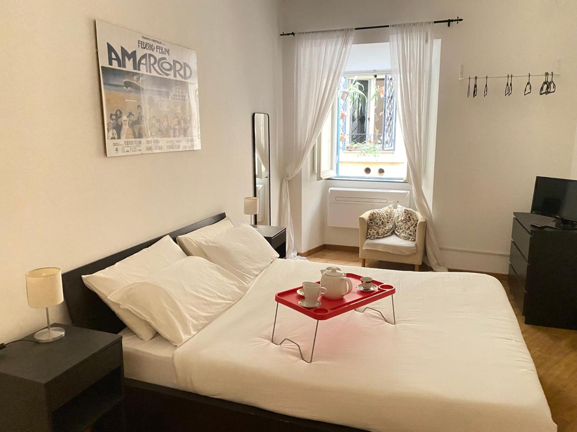 Apartament Zaira'S House - Largo Argentina Campo De' Fiori Rzym Zewnętrze zdjęcie